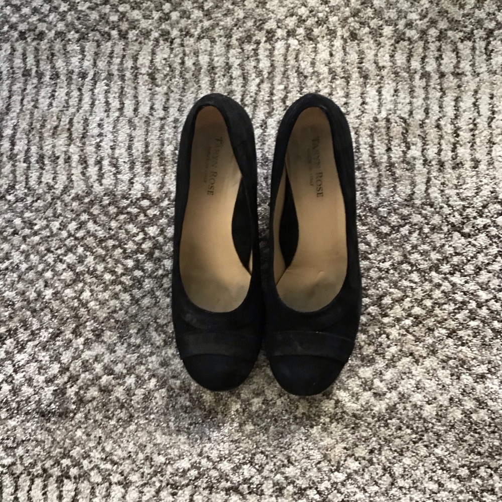 Vintage Taryn Rose Pumps